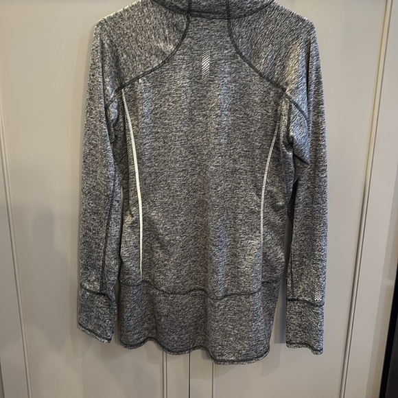 Athleta Womens Pullover Half Zip Running Wild Gray Reflective Shirt Pocket LG - Picture 5 of 6